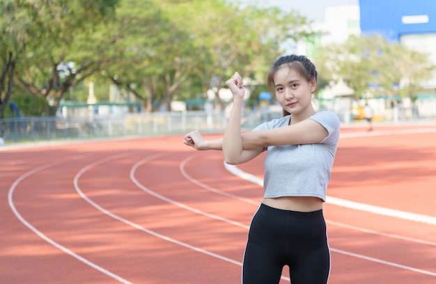 女排欧联杯冠军能否获得欧冠资格分析及相关规则解读